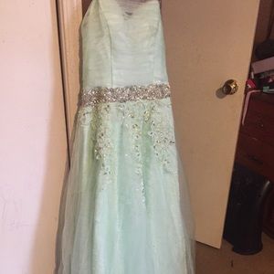 Beautiful long style prom or homecoming dress!